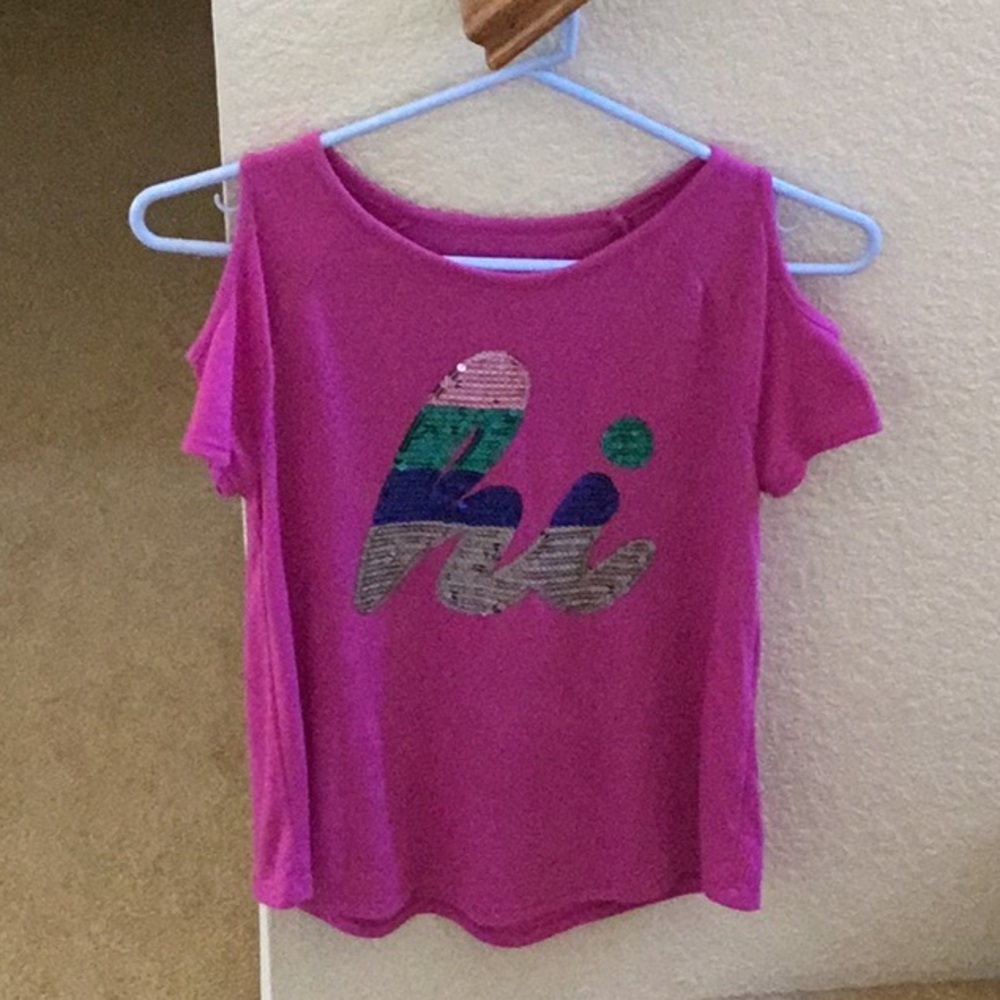 Adorable “hi” sequined cold-shoulder tee